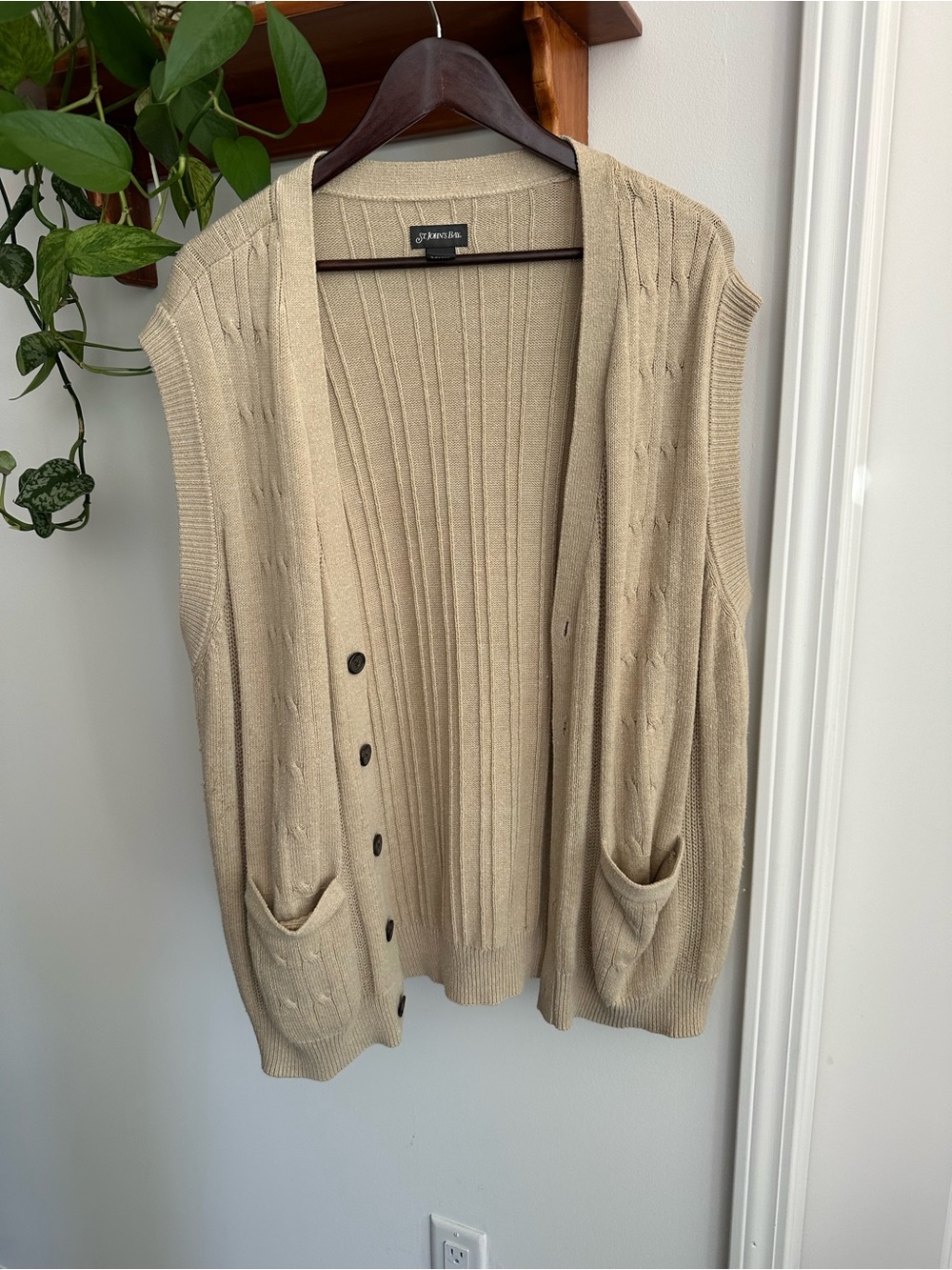VINTAGE St. John's Bay Cream Ribbed Button-Front Sweater Vest with Pockets